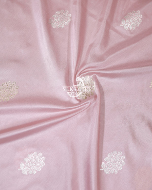 PASTEL PINK KADHWA MEENAKARI BORDER KATAN SILK BANARASI HANDLOOM SAREE For Sale